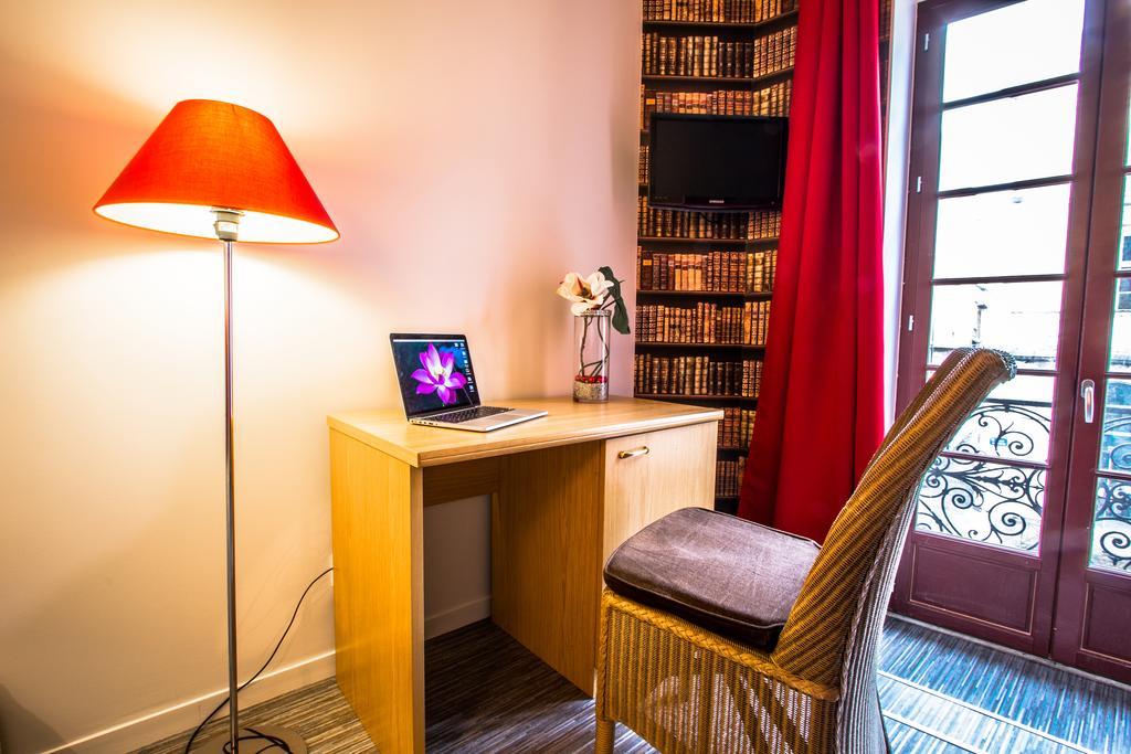Theatre Hotel Chambéry Kültér fotó