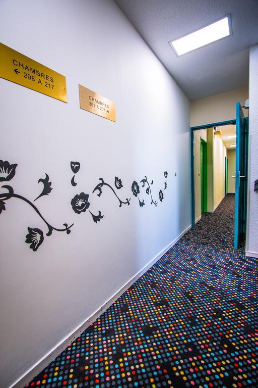 Theatre Hotel Chambéry Kültér fotó